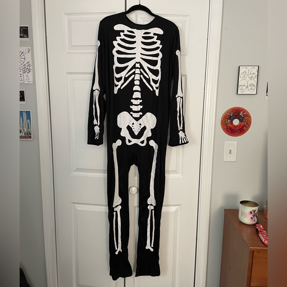 Phoebe Bridgers inspired skeleton Halloween suit costume onesie size large